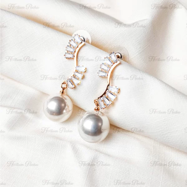 Korean Crystal Pearl Dangle Earrings Gold